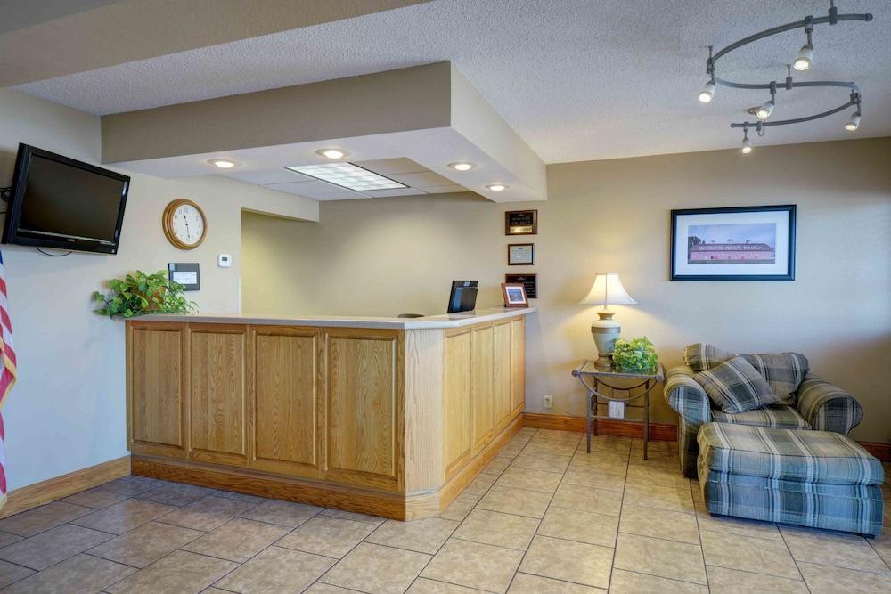 North Platte Inn And Suites Exteriör bild
