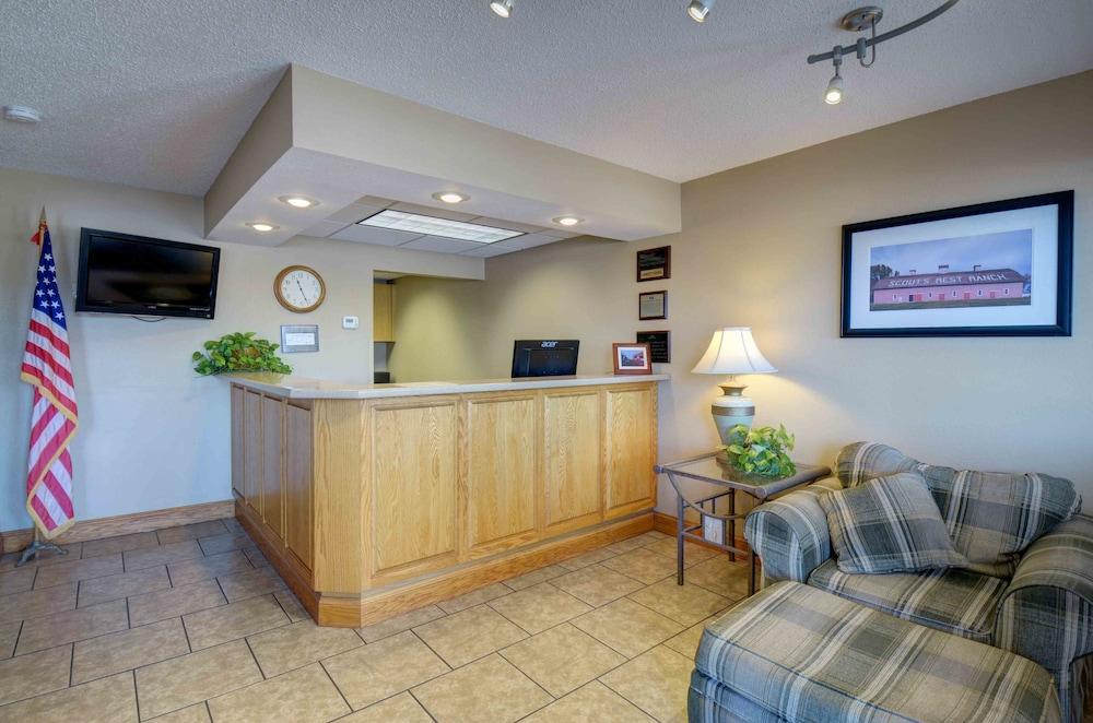 North Platte Inn And Suites Exteriör bild